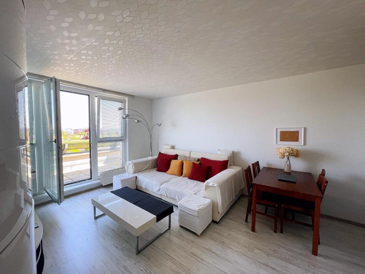 Schone Wohnung Mit Dachterrasse Вена Экстерьер фото