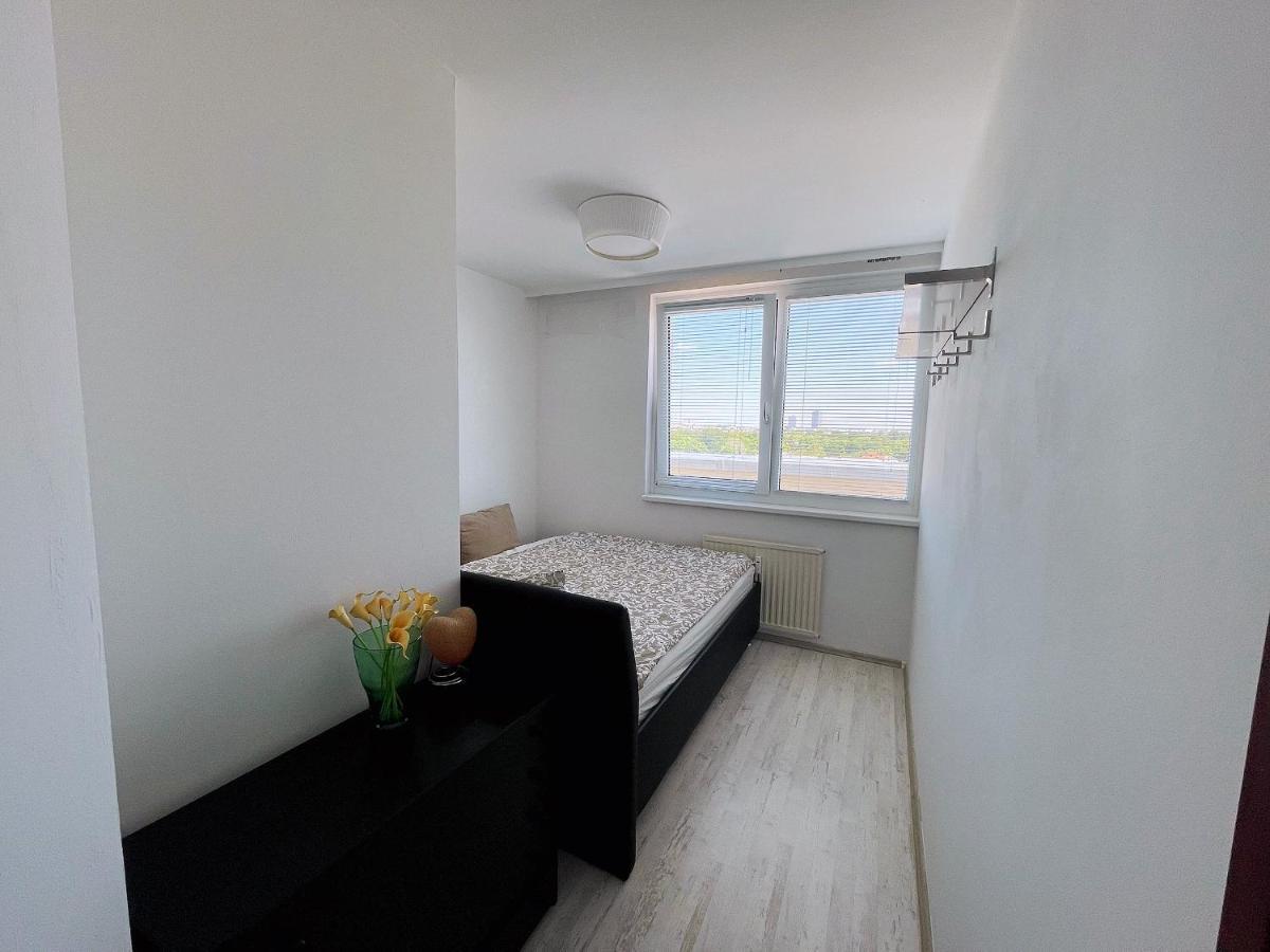 Schone Wohnung Mit Dachterrasse Вена Экстерьер фото