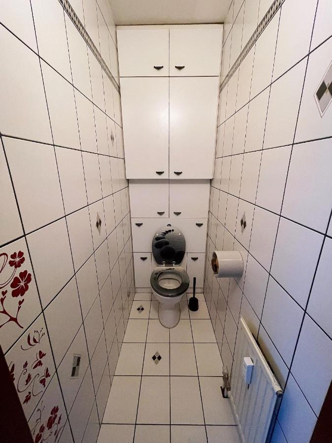 Schone Wohnung Mit Dachterrasse Вена Экстерьер фото