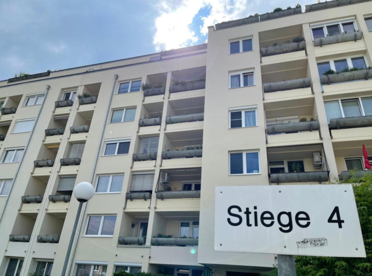 Schone Wohnung Mit Dachterrasse Вена Экстерьер фото